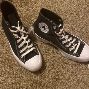 WOMEN'S CONVERSE CHUCK TAYLOR ALL STAR LUGGED PLATFORM SNEAKERS size